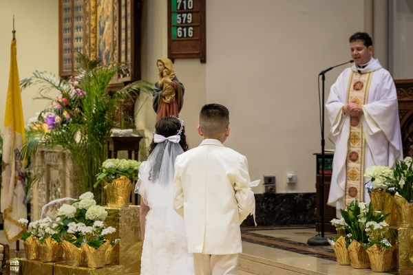 sprc-first-communion-ceremony-teaser-0001F9492247-1C0F-AF58-F4D2-101BE6A2BFFA.jpg